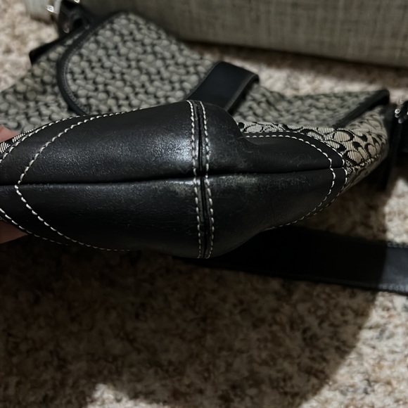 Pre-owned Coach Signature C Black Leather/canvas Crossbody Bag - Picture 10 of 10